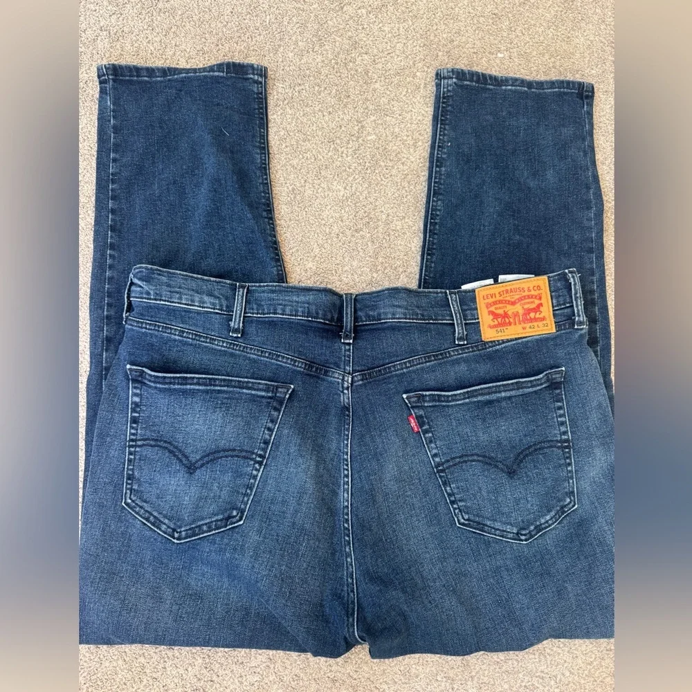 Levi’s Men’s Blue Jeans | Size 42x32 | Impeccable Condition - Picture 4 of 6